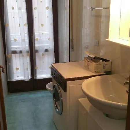 B&b Il cielo in una stanza (Piazza Dante) Anzi